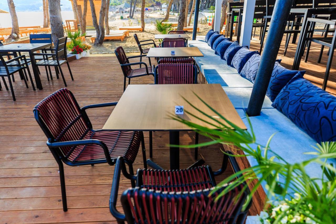 Ecuador Resort Zverneci 外观 照片