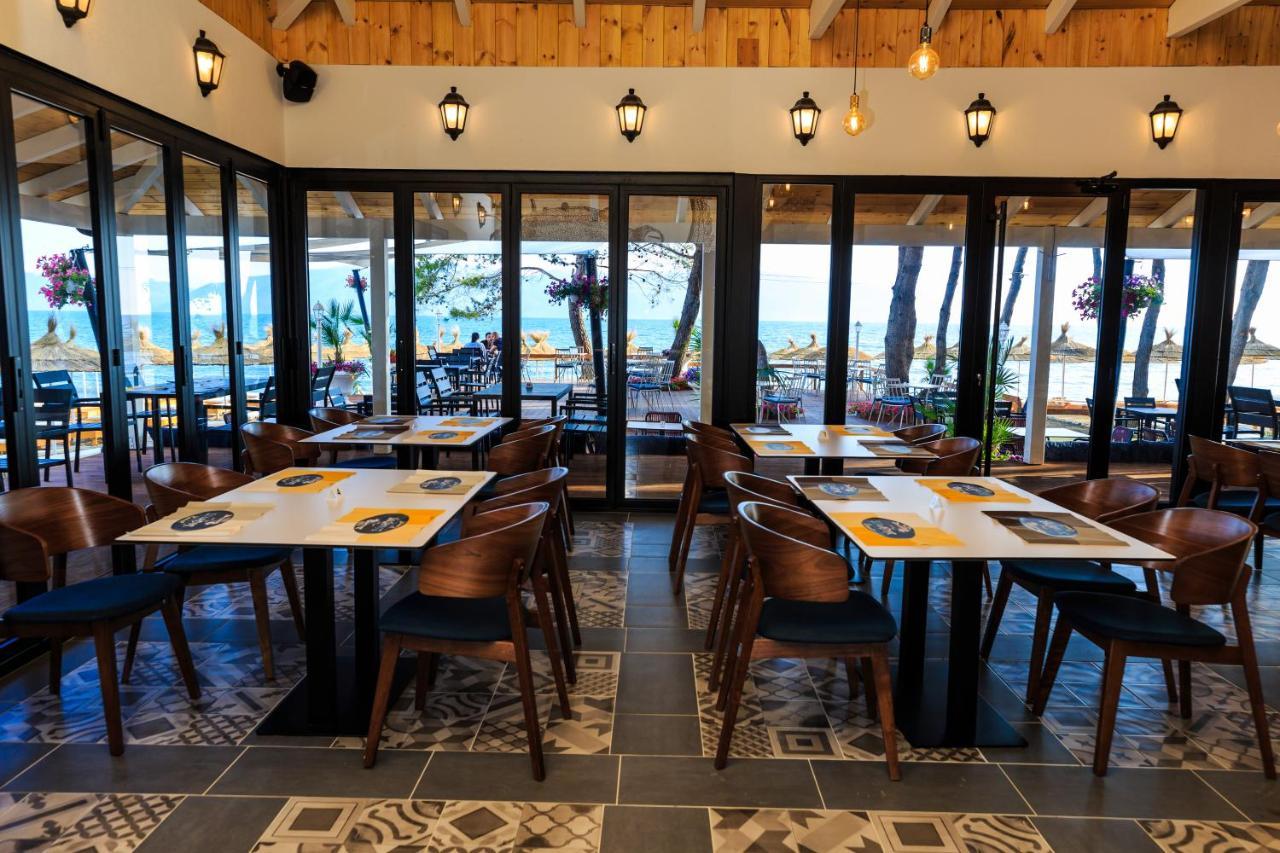 Ecuador Resort Zverneci 外观 照片