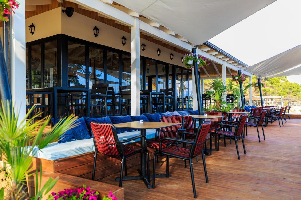 Ecuador Resort Zverneci 外观 照片